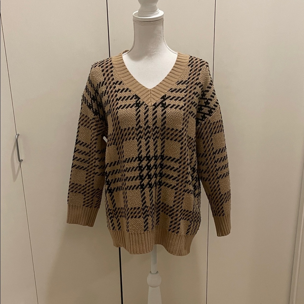 TAHARI brown & black v-neck sweater small